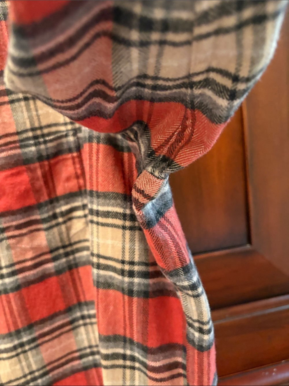 NWOT Frank & Eileen Washed Red Plaid Eileen Fit Button-Down Shirt in Size M - Picture 8 of 9